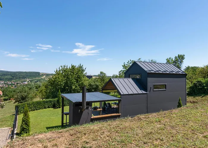 Black Emerald - Дом отдыха